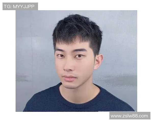 足球明星的发型风格与碎盖头的关系探讨与分析 足球明星的发型风格与碎盖头的关系探讨与分析